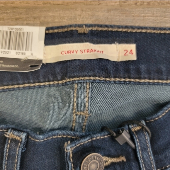 Levi's Curvy Straight Cropped Jeans Sculpt Soft Stretch NWT Waist Sz 24 Ret $99 - Picture 3 of 13